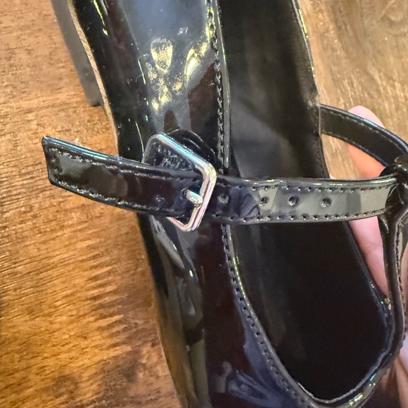 Girls black patent leather shoes - Picture 6 of 6